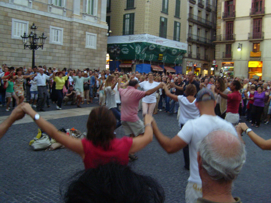 ring of Sardana dancers